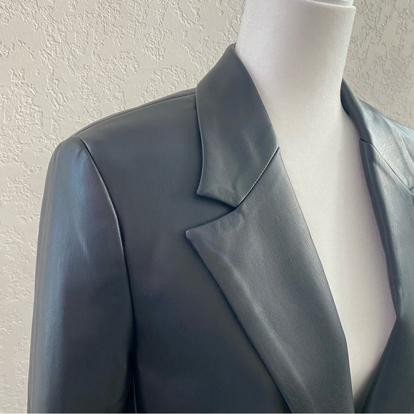 Zara Blogger Favorite Black Faux Leather Blazer Button Front Jacket Size XL NWT - Picture 13 of 16